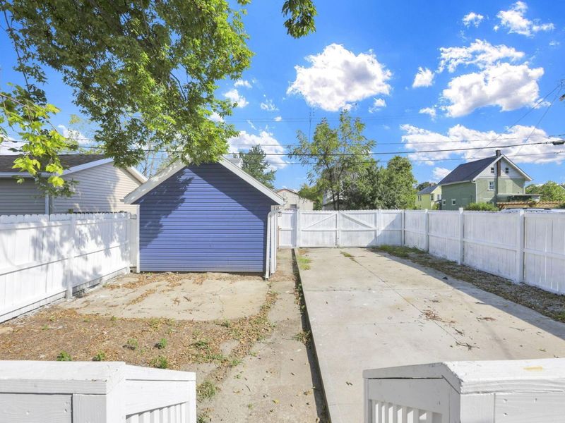 632 E 2nd Avenue, Columbus, OH 43201 Photo 45