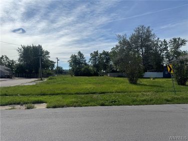 9 Drake Drive , Buffalo, NY 14225