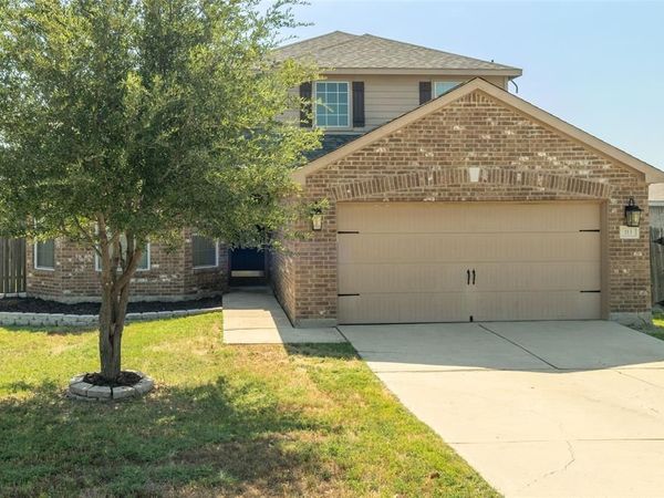 113 Dodge City Court, Newark, TX 76071