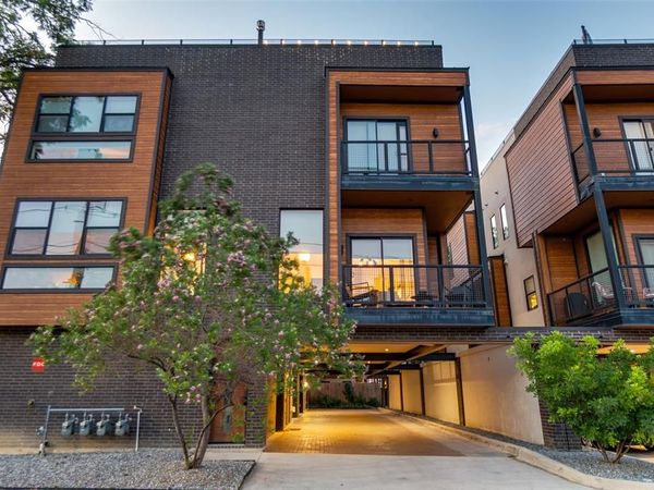 429 W 9th Street, Unit 204, Dallas, TX 75208