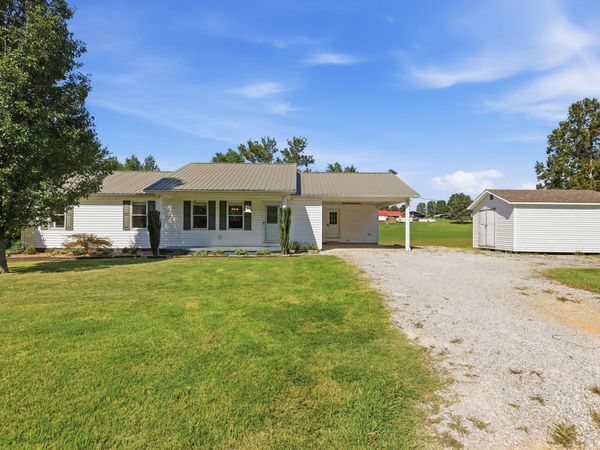 165 Dortch Ln , Paris, TN 38242