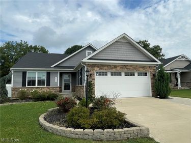 6913 Gauntlet Street SW, Massillon, OH 44646