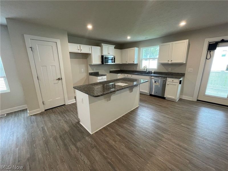 6913 Gauntlet Street SW, Massillon, OH 44646 Photo 7