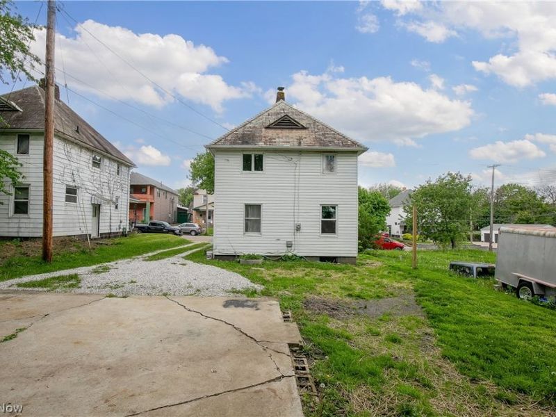 1424 S Liberty Avenue, Alliance, OH 44601 Photo 26