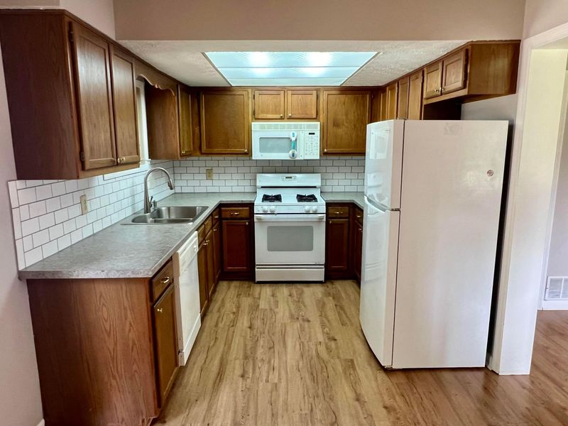 1938 Rockdale Drive, Unit 53, Columbus, OH 43229 Photo 12