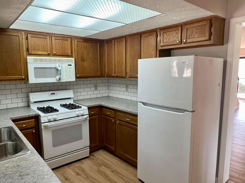 1938 Rockdale Drive, Unit 53, Columbus, OH 43229 Photo 14