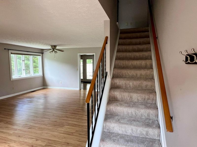 1938 Rockdale Drive, Unit 53, Columbus, OH 43229 Photo 5