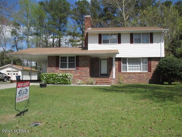 112 Ramona Avenue, Jacksonville, NC 28540