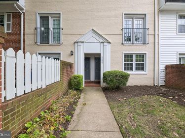 2808 S WAKEFIELD STREET, Unit C, ARLINGTON, VA 22206