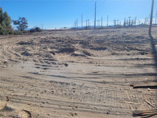 5 Hwy 95, Needles, CA 92363