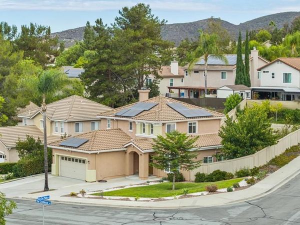 1242 Via Contessa, San Marcos, CA 92069