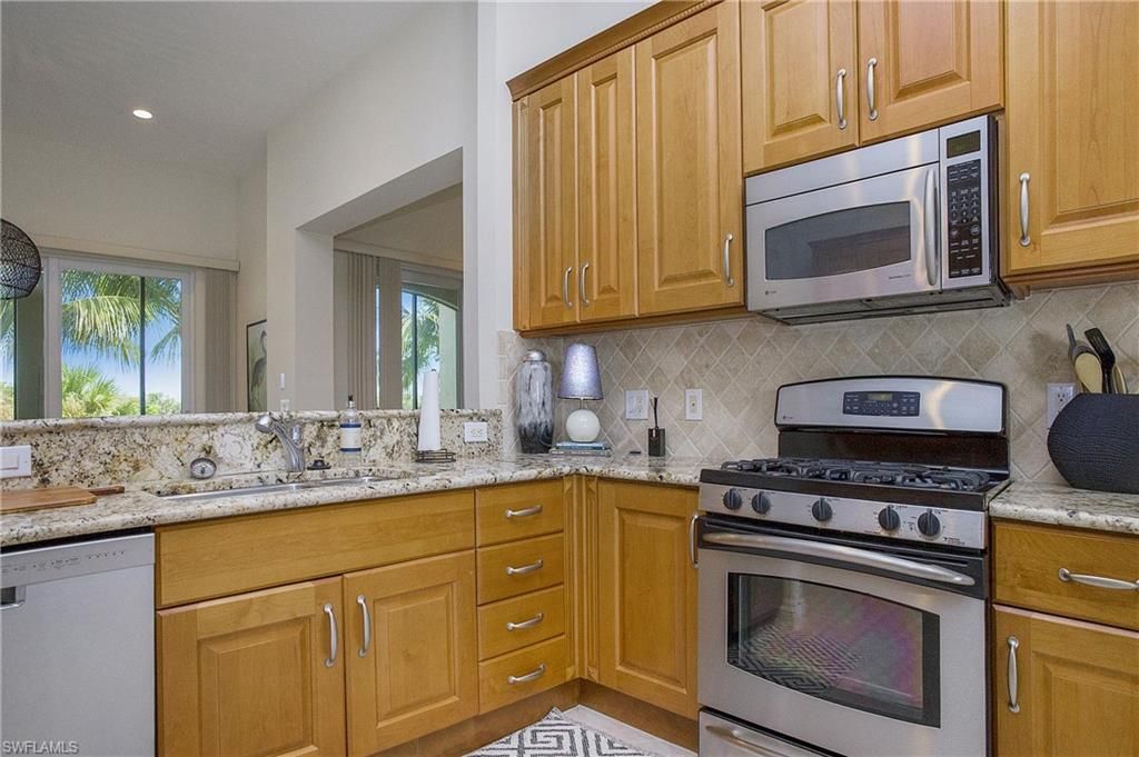 9239 Tesoro Ln, Unit 3-203, Naples, FL 34114 Photo