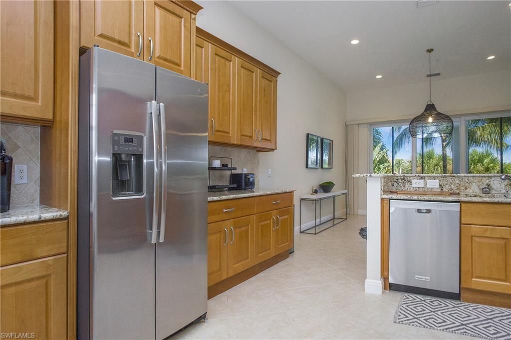 9239 Tesoro Ln, Unit 3-203, Naples, FL 34114 Photo