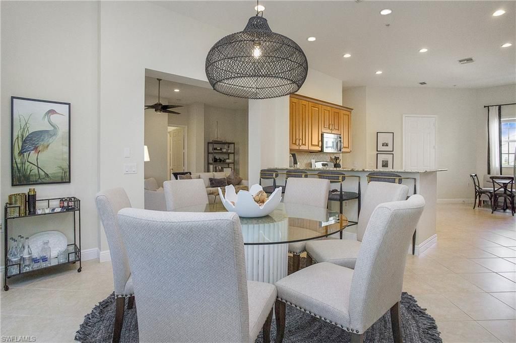 9239 Tesoro Ln, Unit 3-203, Naples, FL 34114 Photo