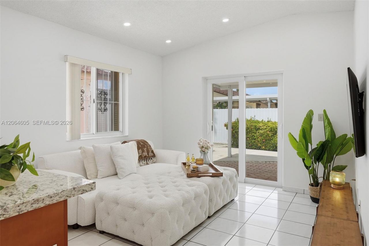 3171 W 78th St, Hialeah, FL 33018 Photo