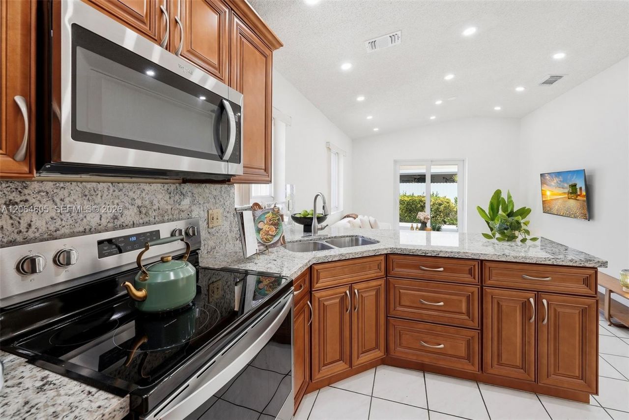 3171 W 78th St, Hialeah, FL 33018 Photo