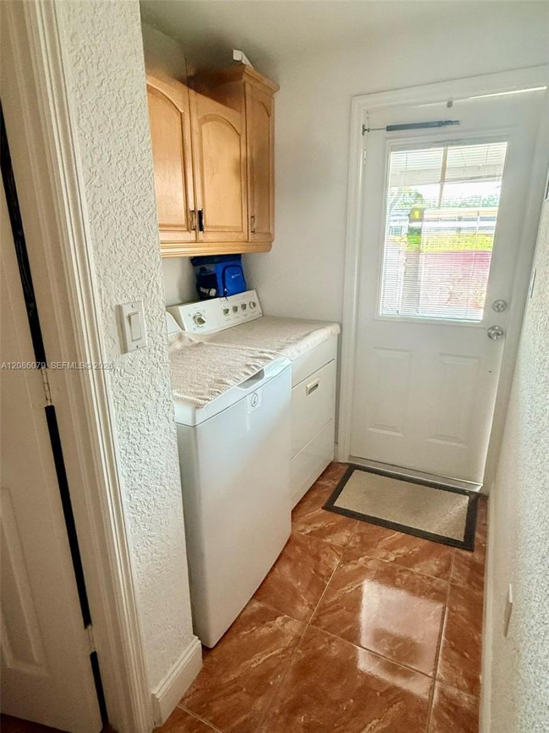 343 W 11th St, Hialeah, FL 33010 Photo