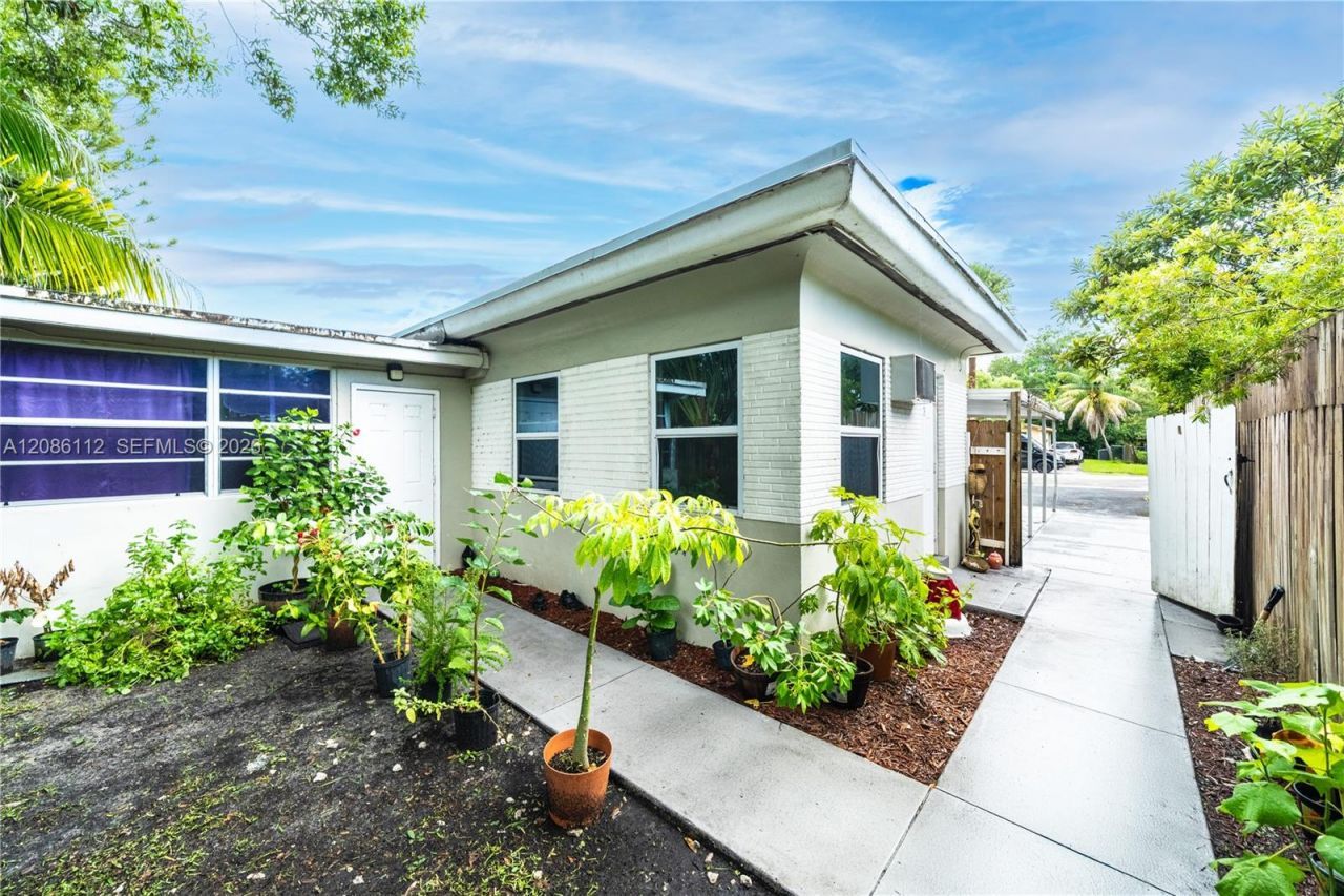 1806 SW 22nd St, Fort Lauderdale, FL 33315 Photo
