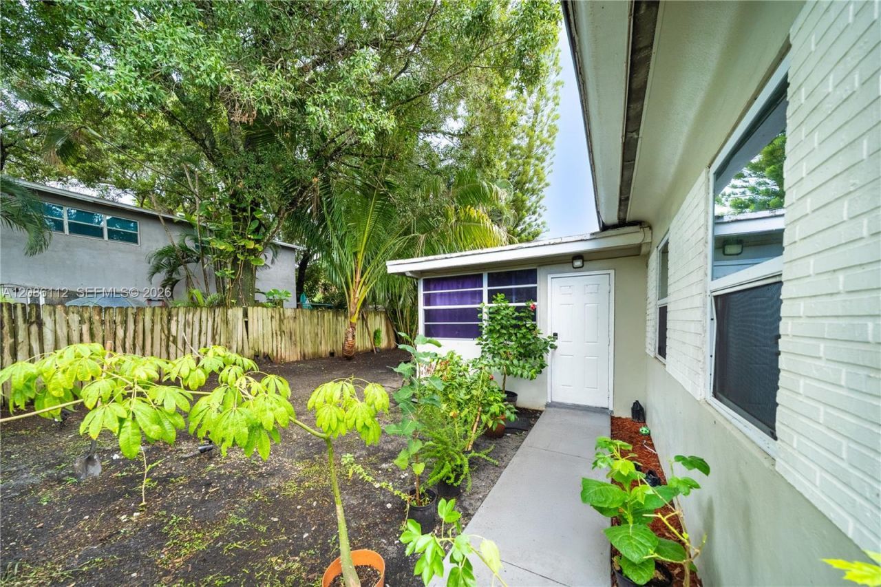 1806 SW 22nd St, Fort Lauderdale, FL 33315 Photo