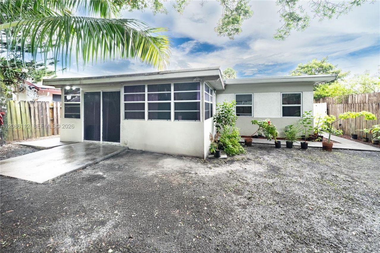 1806 SW 22nd St, Fort Lauderdale, FL 33315 Photo