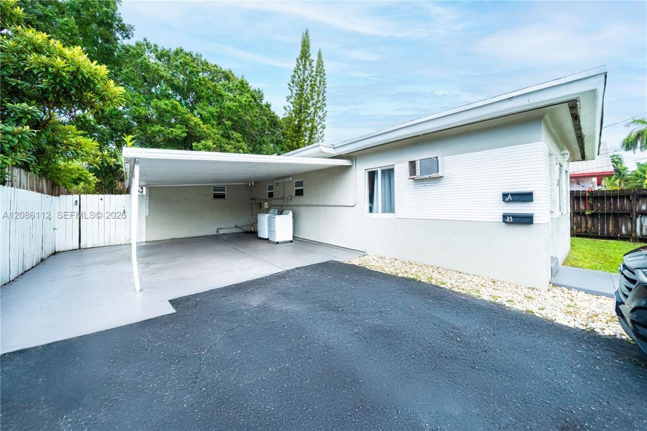 1806 SW 22nd St, Fort Lauderdale, FL 33315 Photo