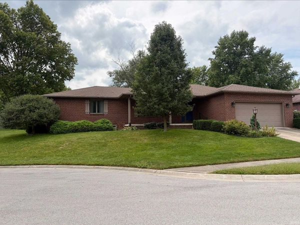 211 HARRISON Court, Greentown, IN 46936