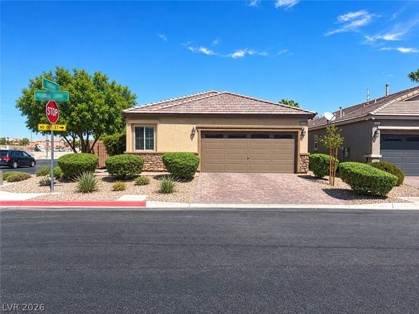 1810 Pebble Cove Avenue , Las Vegas, NV 89123