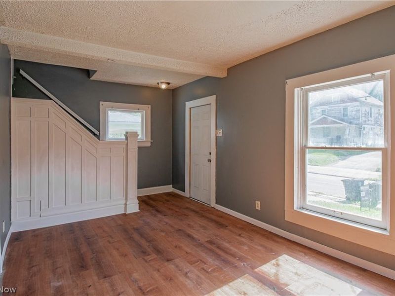 931 Work Drive, Akron, OH 44320 Photo 6