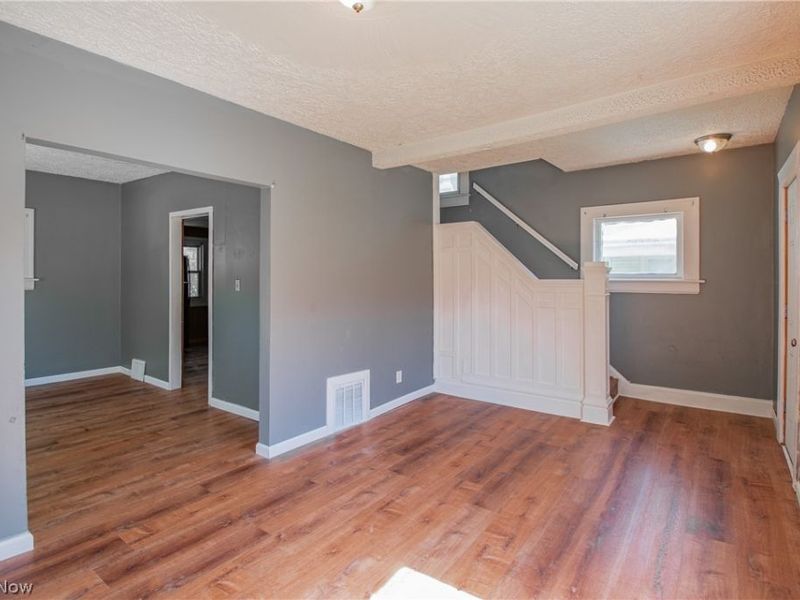 931 Work Drive, Akron, OH 44320 Photo 7