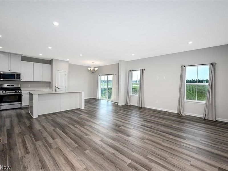 158 Topsail Drive, Medina, OH 44256 Photo 5