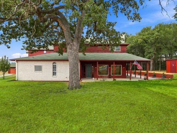 4025 Lake Oaks Circle, Fort Worth, TX 76108