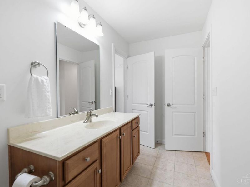 6743 Woodland Reserve Court, Madeira, OH 45243 Photo 35