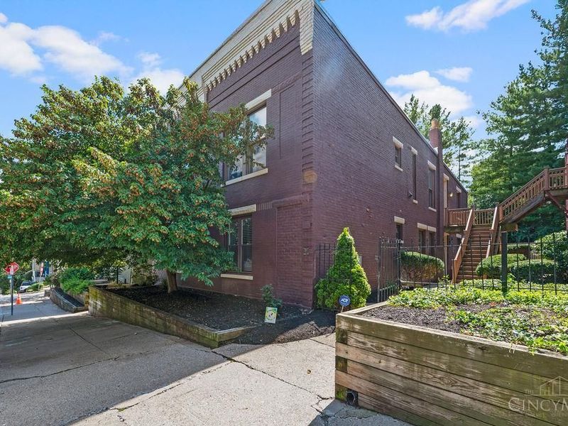 991 Paradrome Street, Unit 13, Cincinnati, OH 45202 Photo 1