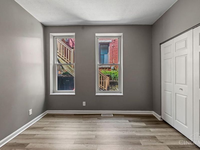 991 Paradrome Street, Unit 13, Cincinnati, OH 45202 Photo 19