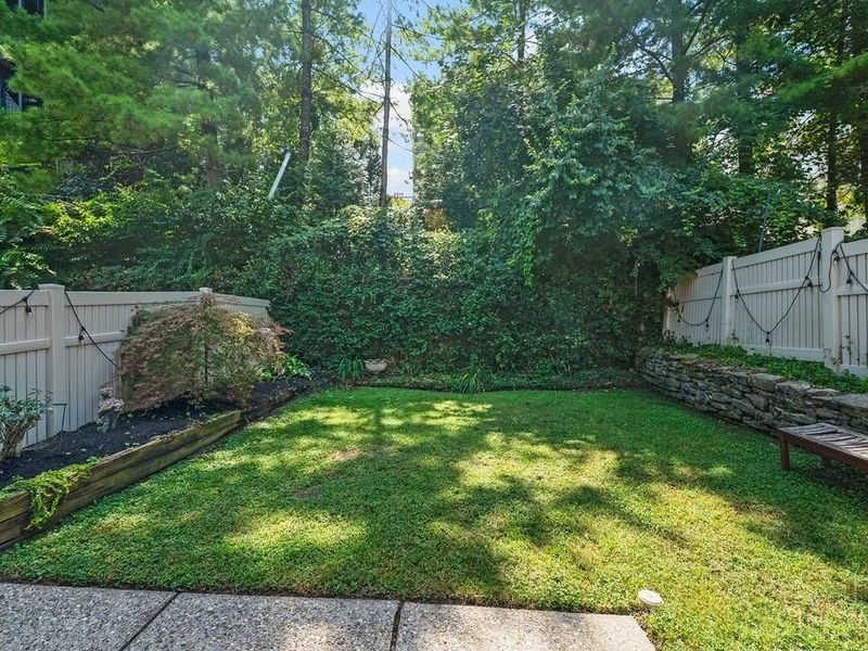 991 Paradrome Street, Unit 13, Cincinnati, OH 45202 Photo 8