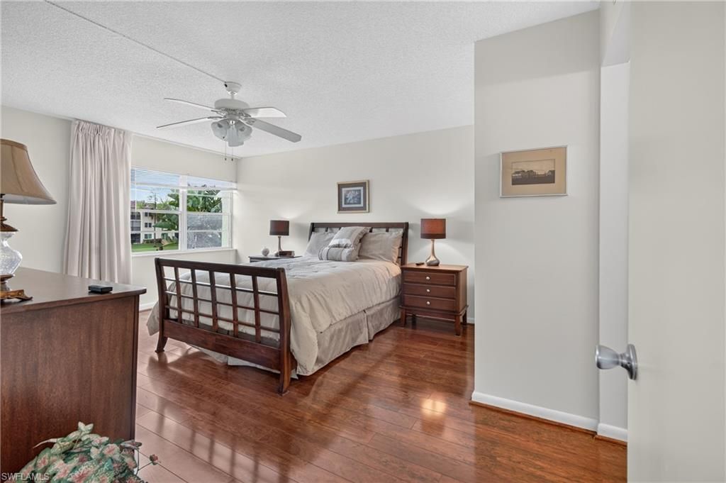 1087 Forest Lakes Dr, Unit 201, Naples, FL 34105 Photo