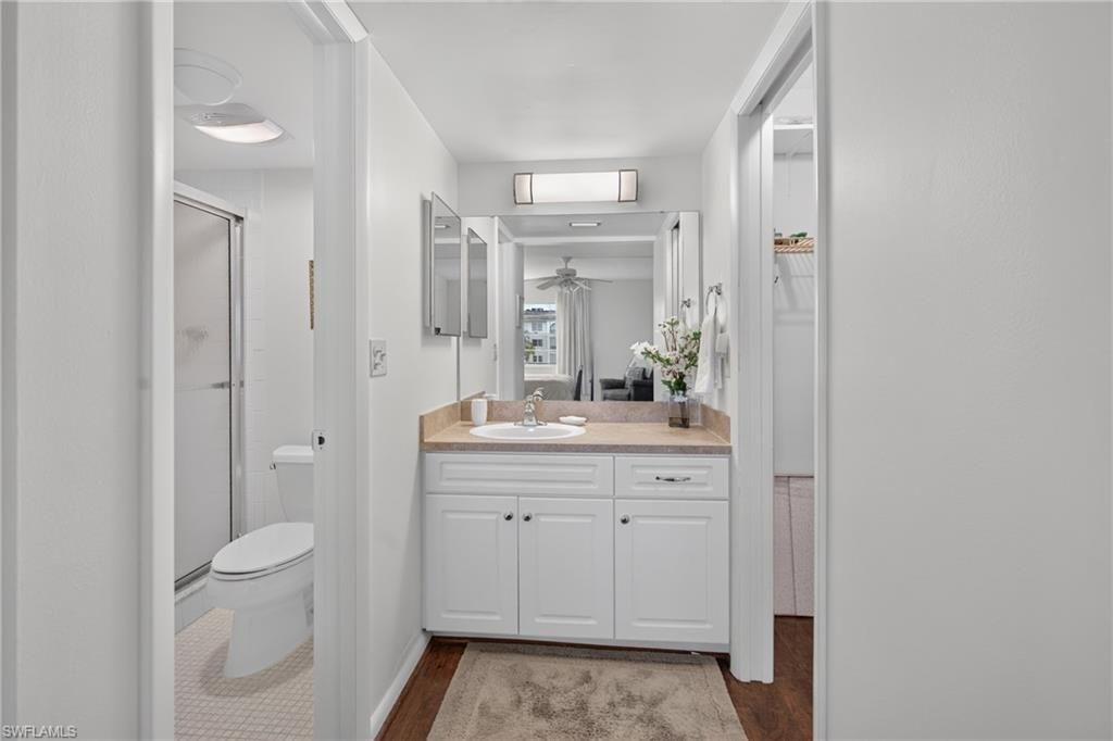 1087 Forest Lakes Dr, Unit 201, Naples, FL 34105 Photo
