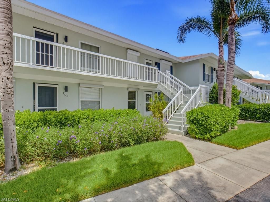 1025 Mainsail Dr, Unit 203, Naples, FL 34114 Photo