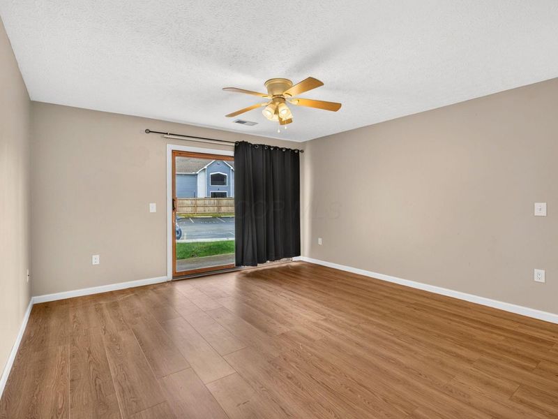 2317 Vicente Court, Unit 101, Columbus, OH 43235 Photo 13
