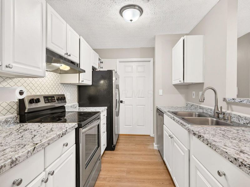 2317 Vicente Court, Unit 101, Columbus, OH 43235 Photo 25