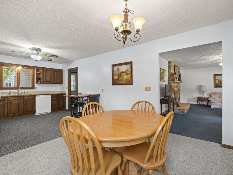 13100 Old Mansfield Road, Mount Vernon, OH 43050 Photo 12