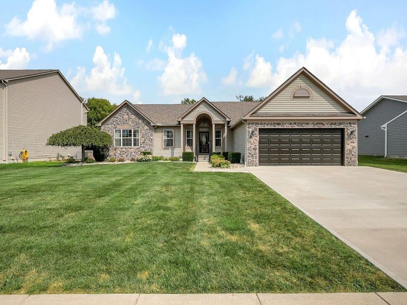 344 Victor Drive, Circleville, OH 43113 Photo 2