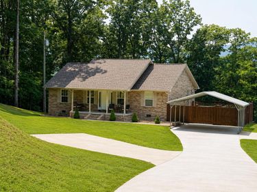 97 Joe E Dell Road, Pineville, KY 40977