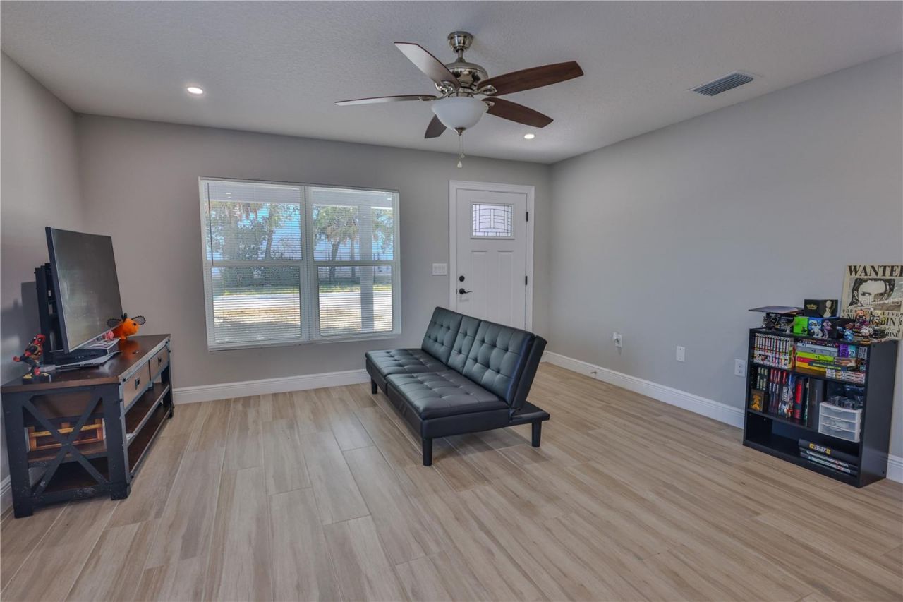 1013 13th Street E, Bradenton, FL 34208 Photo