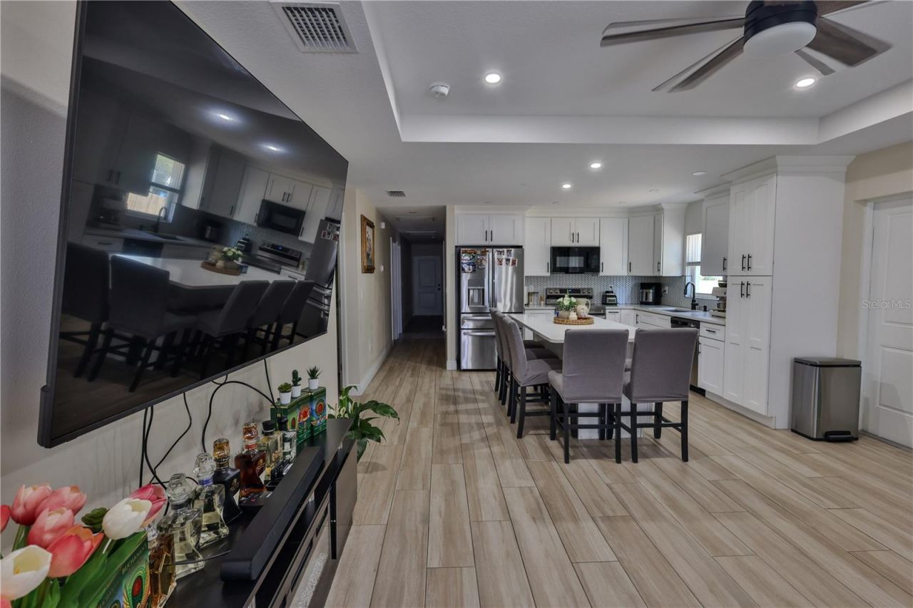 6007 12th Street E, Bradenton, FL 34203 Photo