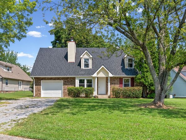 805 Benwood Dr, Clarksville, TN 37042