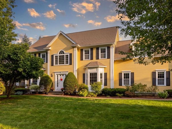 154 Old Spring St, Lexington, MA 02421