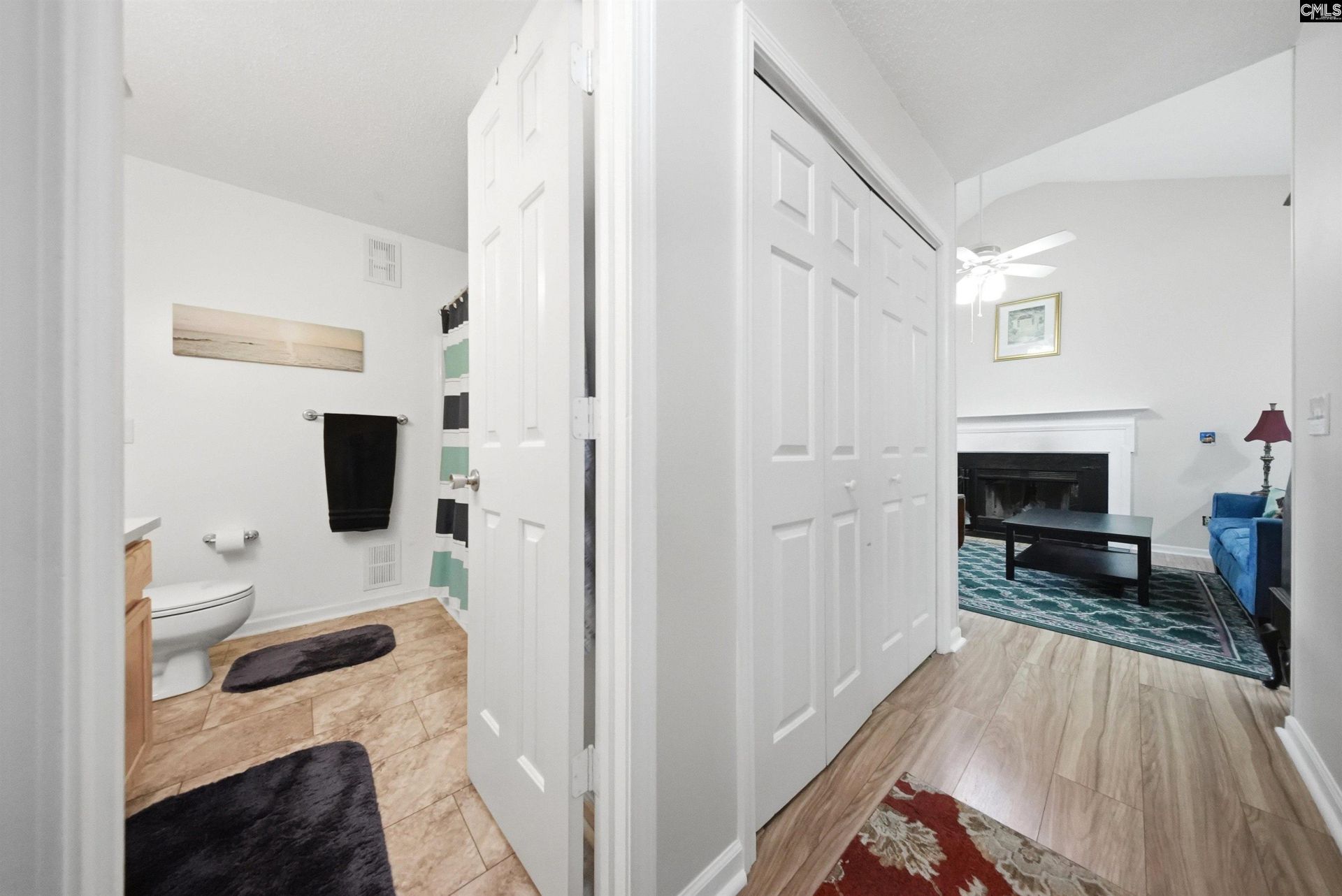 100 N Donar Drive  Photo 22