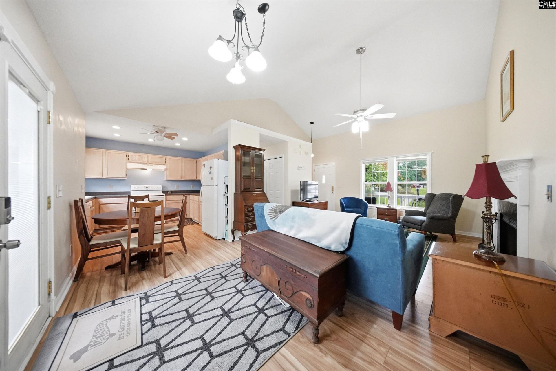 100 N Donar Drive  Photo 8
