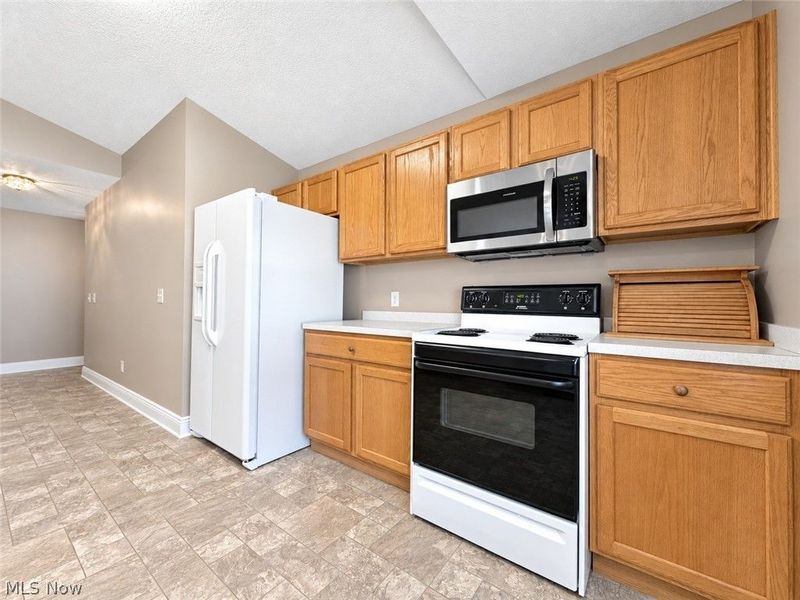 6000 Lake Road W, Unit 423, Ashtabula, OH 44004 Photo 8